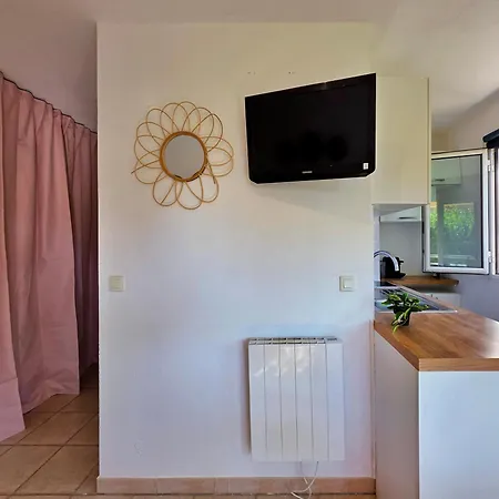 Near Tramway, & Airport - Air Conditioning & Free Wifi * Nice