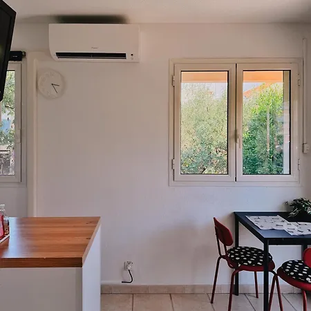 Near Tramway, & Airport - Air Conditioning & Free Wifi * 尼斯